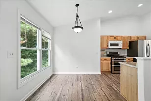 452 Crested View Dr, Loganville, GA 30052 - Photo 9