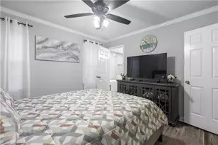 2390 Stone Dr SW, Lilburn, GA 30047 - Photo 23