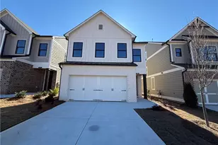 935 Crestmanor Dr, Marietta, GA 30008 - Photo 1