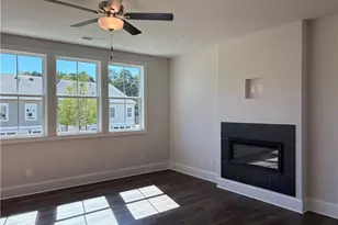 935 Crestmanor Dr, Marietta, GA 30008 - Photo 5