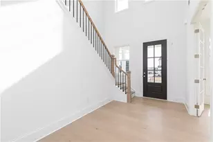 6810 Wallace Crk Ct, Cumming, GA 30028 - Photo 3