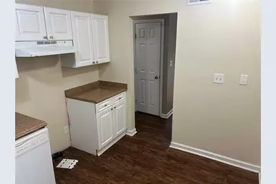 5323 Scarbrough Round, Stone Mountain, GA 30088 - Photo 5