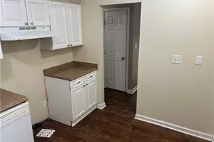 5323 Scarbrough Round, Stone Mountain, GA 30088 - Photo 5