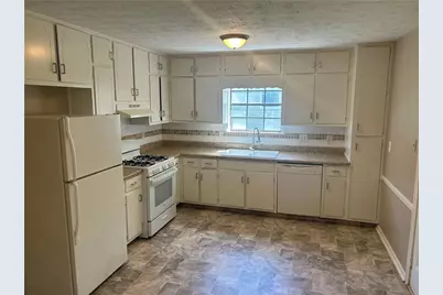 3932 Ferncliff Road, Snellville, GA 30039 - Photo 3