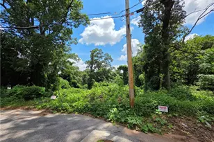 1700 Oak Knoll Cir SE, Atlanta, GA 30315 - Photo 1