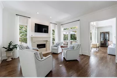 4526 Peachtree Dunwoody Road, Atlanta, GA 30342 - Photo 21