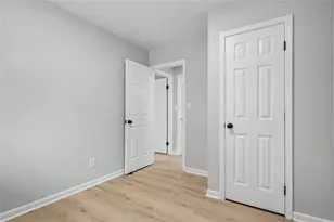 1349 Heather Cir, Riverdale, GA 30296 - Photo 9