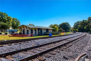 1991 Deco Dr, Kennesaw, GA 30144 - Photo 33