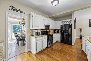 4335 Burgomeister Pl, Snellville, GA 30039 - Photo 9