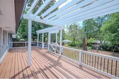 2164 Pawnee Drive, Marietta, GA 30067 - Photo 17