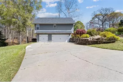 6604 Windbrook Way, Flowery Branch, GA 30542 - Photo 5