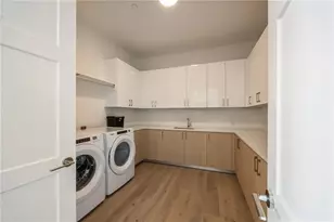 2425 Peachtree Rd NE, Atlanta, GA 30305 - Photo 21