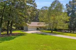 3432 Greystone Dr, Loganville, GA 30052 - Photo 3