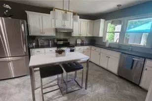 2132 Clairmont Rd, Decatur, GA 30033 - Photo 5