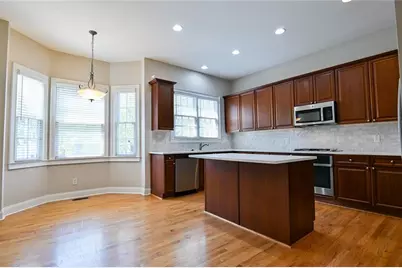 5854 Riverstone Circle #13, Atlanta, GA 30339 - Photo 7