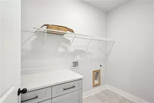 3131 Stonegate Dr SW, Atlanta, GA 30331 - Photo 13