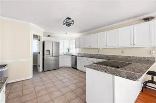 1479 Crooked Tree Cir, Stone Mountain, GA 30088 - Photo 9