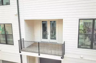 444 Burton Dr, Alpharetta, GA 30009 - Photo 17