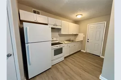 6077 Pine Street #4, Austell, GA 30106 - Photo 5