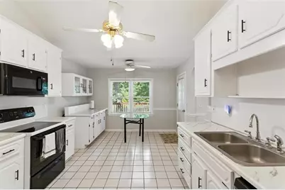 21 Whistle Stop Drive SW, Cartersville, GA 30120 - Photo 9