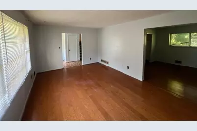 3850 Benchmark Drive, Atlanta, GA 30349 - Photo 5