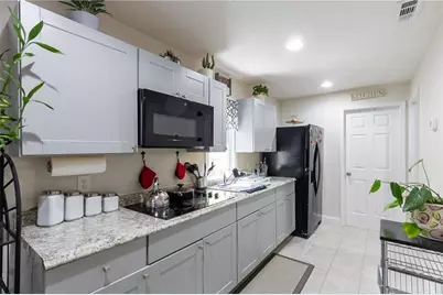 728 Saybrook Circle NW #C, Lilburn, GA 30047 - Photo 3