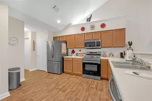 1701 Silver Summit Dr SE, Conyers, GA 30094 - Photo 7