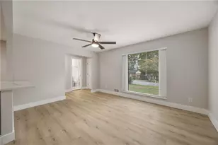 6050 Ledgewood Dr, Forest Park, GA 30297 - Photo 7