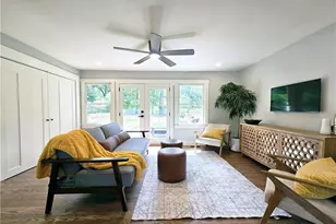 217 Penelope Dr NW, Atlanta, GA 30314 - Photo 9