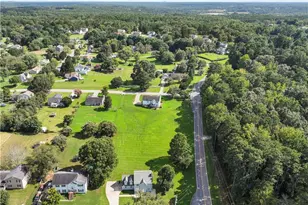 1201 St Andrews Dr, Auburn, GA 30011 - Photo 9