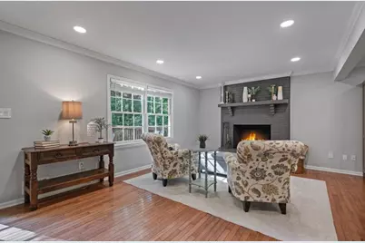 10555 Shallowford Road, Roswell, GA 30075 - Photo 15