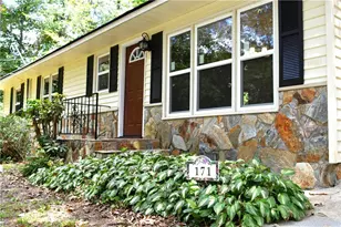 171 James St, Tallapoosa, GA 30176 - Photo 3