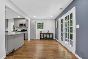 4066 Covered Bridge Rd SW, Smyrna, GA 30082 - Photo 11