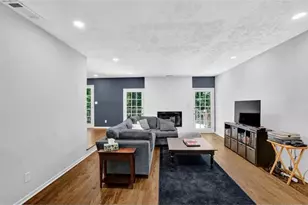 4066 Covered Bridge Rd SW, Smyrna, GA 30082 - Photo 5