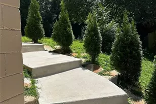 3004 Wanda Cir SW, Atlanta, GA 30315 - Photo 3