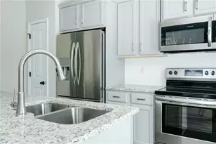 2288 Elise Wy, Hampton, GA 30228 - Photo 15