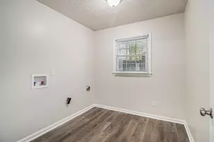 968 Oak Springs Ct, Stone Mountain, GA 30083 - Photo 5