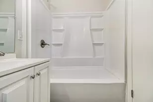 968 Oak Springs Ct, Stone Mountain, GA 30083 - Photo 13