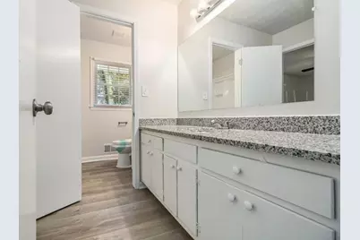 968 Oak Springs Court, Stone Mountain, GA 30083 - Photo 21