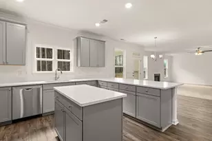 13262 Tolstoy Ln, Covington, GA 30014 - Photo 9