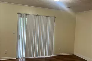 6435 Connell Rd, Atlanta, GA 30349 - Photo 7