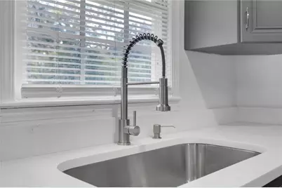 4447 Lake Breeze Drive, Stone Mountain, GA 30083 - Photo 13