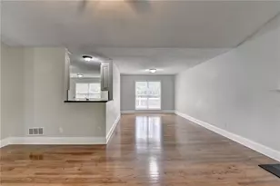 5880 April Dr, Sugar Hill, GA 30518 - Photo 7