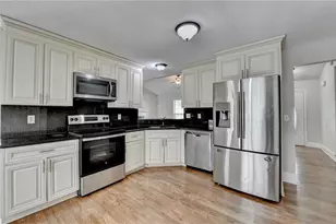 5880 April Dr, Sugar Hill, GA 30518 - Photo 17