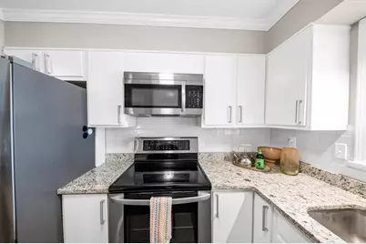 37 La Rue Place NW, Atlanta, GA 30327 - Photo 11