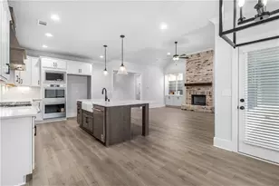 2321 Pebble Trl, Monroe, GA 30656 - Photo 9