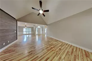 566 Wine Cluster Ct, Grayson, GA 30017 - Photo 3