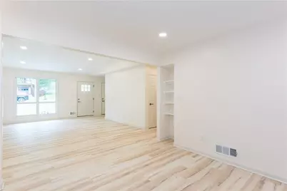 3960 Rocmar Drive, Snellville, GA 30039 - Photo 11