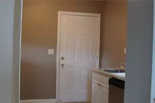 3845 Laurel Brook Ln, Snellville, GA 30039 - Photo 17