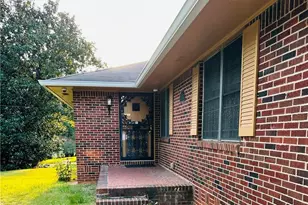 3311 Spreading Oak Dr, Atlanta, GA 30311 - Photo 3